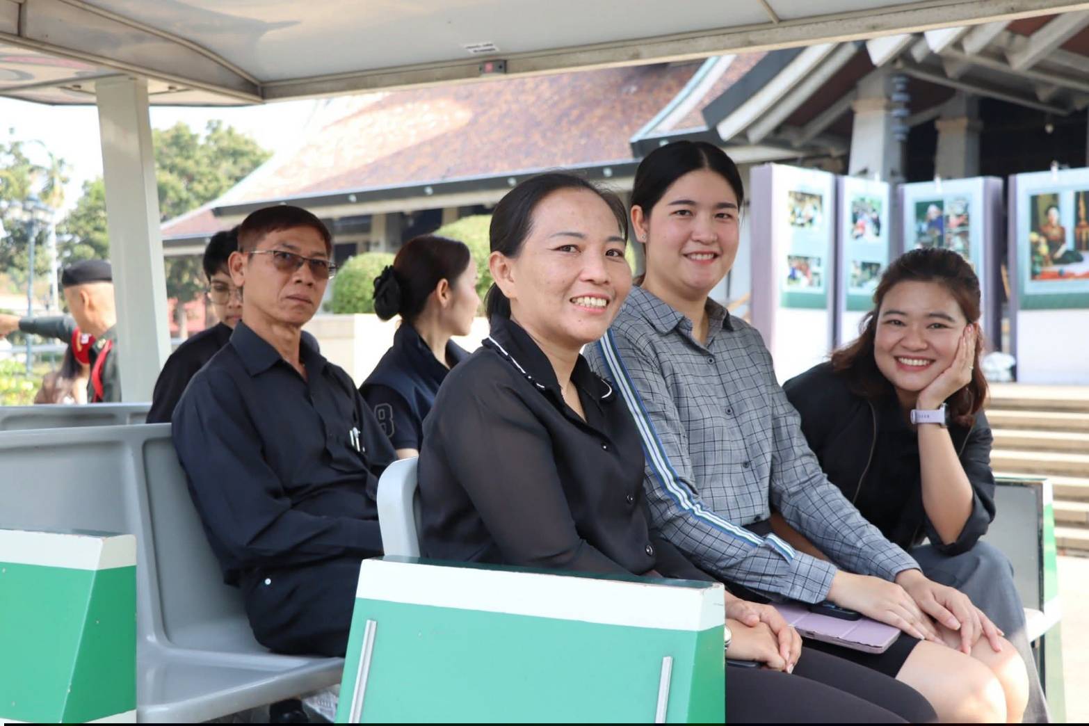 title - ผู้ว่าราชการจังหวัดพระนครศรีอยุธยา ลงตรวจพื้นที่เตรียมการพระราชพิธีถวายพระเพลิงพระบรมศพ สมเด็จพระนางเจ้าสิริกิติ์ พระบรมราชินีนาถ พระบรมราชชนนีพันปีหลวง ณ ศูนย์ส่งเสริมและพัฒนาอาชีพเสริมนอกภาคการเกษตร อำเภอบางไทร